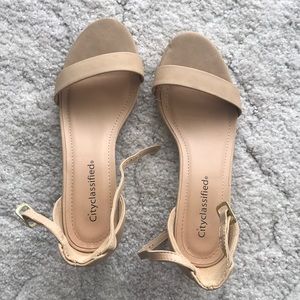 Cityclassified block heels, size 7, tan